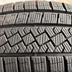 ピレリ　スタッドレス1本の画像