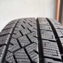 ピレリ　スタッドレス1本の画像