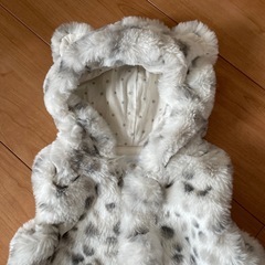 BeBe 60-90 ファーアウターの画像