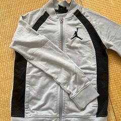 運動着（上着）の画像