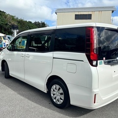 H26 トヨタ ノア Xの画像