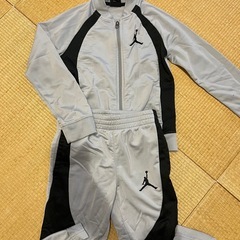 運動着（上着）の画像