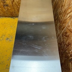 C(7755) 業務用 引き戸付き ステンレス作業台 キャビネット作業台 3段 作業台 厨房 飲食店 Ｗ1200Ｄ600Ｈ800 直接引き取り歓迎 大阪の画像