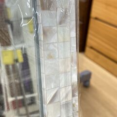 A-832【リユースのサカイ野々市店】ジモティ来店特価‼ MANA lcasa ウォールミラー シェル ホワイト未使用品の画像