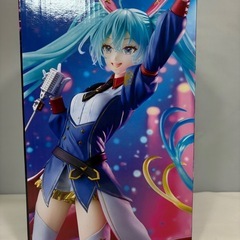 未開封品 ガンダム45周年 × 初音ミク BANPRESTO EVOLVE-GUNDAM Collaboration-フィギュアの画像