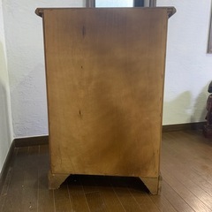 アンティーク家具　キャビネットの画像