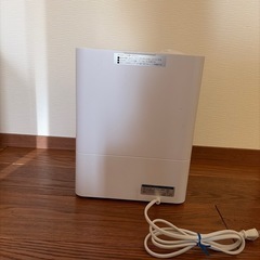 UV除菌機能付きハイブリッド加湿器の画像