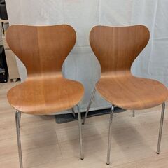 木製椅子２脚さしあげます。の画像