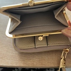 値下げしました‼️③新品折財布💓の画像