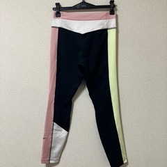NIKE  レディースレギンスの画像