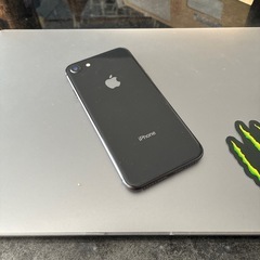 iPhone8 ブラック 64GB SIMフリーの画像