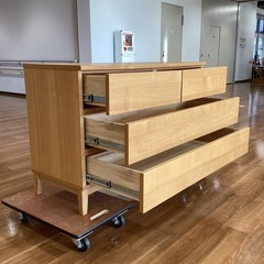 3段チェスト　ータモ材柾目仕上げー【町田市再生家具】　252639の画像