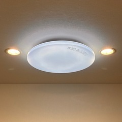 照明(天井)の画像