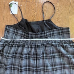 レディース　トップス　グレーの画像