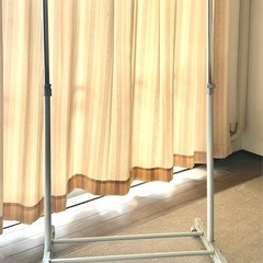 ハンガーラックの画像