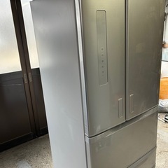 冷蔵庫　501L 2018年製　※破損ありの画像