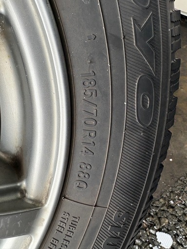 決まりました！TOYO スタッドレス　アルミホイール 185 70 14 2020年製