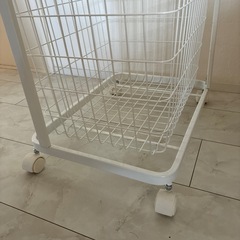 Tower  洗濯ラック　ランドリーラック　洗濯カゴ　ホワイトの画像