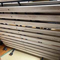 折りたたみベッド　すのこ
の画像