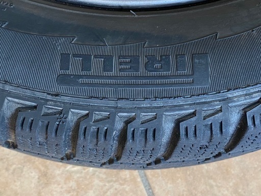 PIRELLI スタッドレスタイヤ　155/65R13 アルミホイール付4本セット