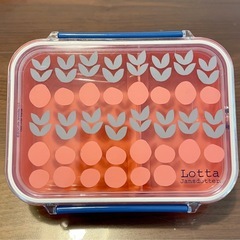 お弁当箱の画像