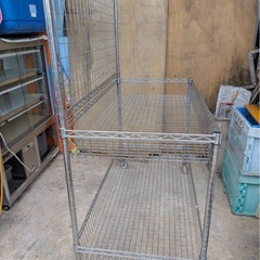 スチールワゴンの画像