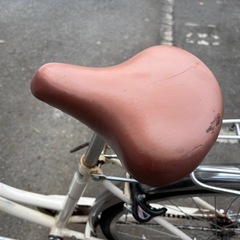 【ジャングル深井店】★自転車 ママチャリ ホワイト 26インチ 堺市（中区 堺区 東区 西区 南区 北区）和泉市 河内長野市 富田林市 松原市 狭山市 深井 【FU3081】の画像