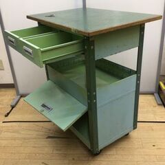 【エコツール半田店】サカエ 作業引き出し付カート 750㎜_500m_900㎜【愛知県/名古屋市/知立市/半田市/岡崎市/小牧市/工具】 【ITB4F9PBQ6GK】★ 出張買取 も好評受付中！の画像