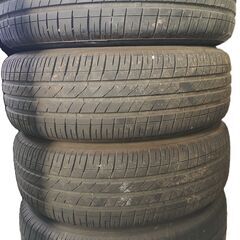 【お話中】スタッドレスタイヤ４本、ノーマルタイヤ４本（インプレッサ）の画像