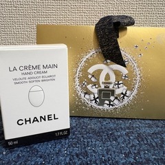 CHANEL LA CRÈME MAIN ギフトボックス付きの画像