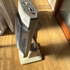 ダイキン遠赤外線暖房機の画像