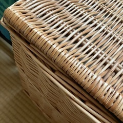 蓋付きラタンバスケット　の画像