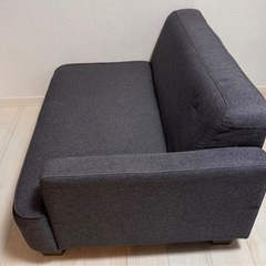 ソファー（グレー）　の画像