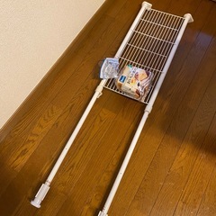 突っ張り棒　収納の画像