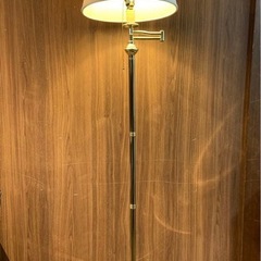 アンティークフロアスタンドランプ　ライトの画像