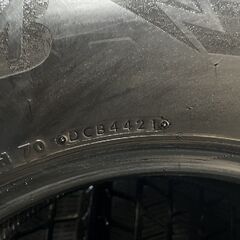 BS BRIDGESTONE BLIZZAK DM-V3 265/70R17 17インチ スタッドレス 4本 21年製 バリ溝 FJクルーザー ランクルプラド等　(MTJ842)クレジットカード QRコード決済可能の画像