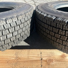 ★ 10分山 ★ ダンロップ SP081 ★ 225/80R17.5 ★ 2022年製 ★ 2本 ★の画像