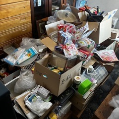 キッチン用品　掃除用具　調理器具　食器などの画像