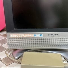 テレビとDVDデッキの画像
