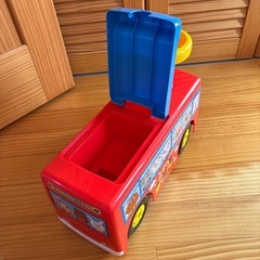 アンパマン　バス　止まりますボタン付きの画像