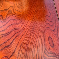 木テーブルの画像