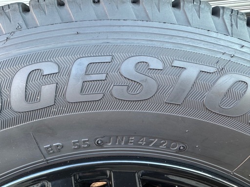 ハイエース 200系スタッドレスアルミホイール4本セットナット付き
