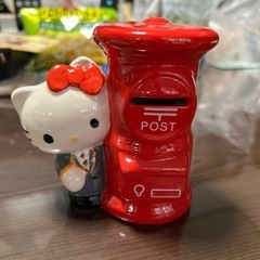 可愛いキティちゃん貯金箱の画像