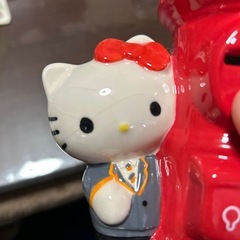可愛いキティちゃん貯金箱の画像