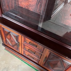 ガラス戸付き書棚　本箱の画像