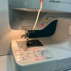 【ジャンク品】JAGUAR ジャガー ミシン JS-660の画像