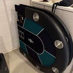 ポーカーテーブルの画像