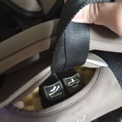新生児から使えるチャイルドシート※一部パーツ欠の画像