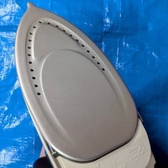 アイロン、青、東芝の画像