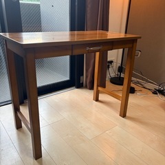 テレワークテーブル/作業机/インテリアの画像